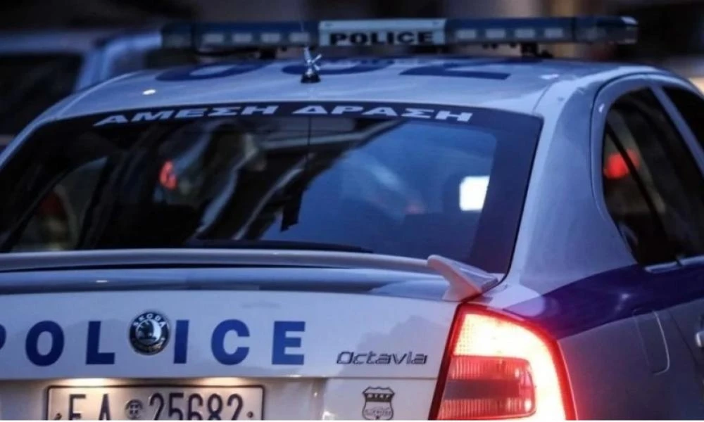 Καματερό: Αυνανίστηκε στο τζάμι αυτοκινήτου μιας 48χρονης και εξαφανίστηκε